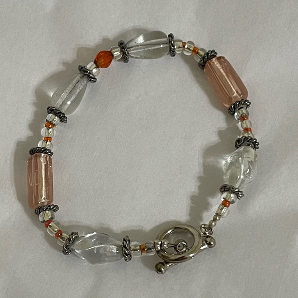 Handmade Artisan Clear and Pale Pink Glass and Silver-tone Beads Bracelet - Picture 6 of 7